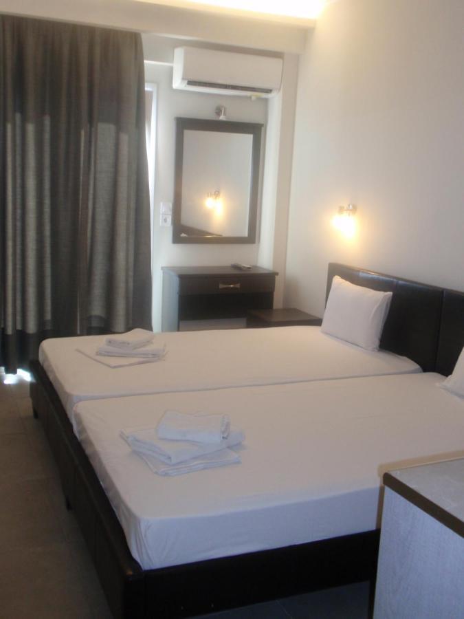 לאוטרה אדיפסאו Hotel Banbus מראה חיצוני תמונה