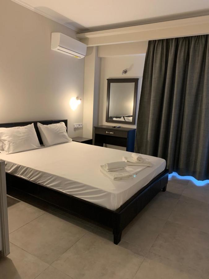 לאוטרה אדיפסאו Hotel Banbus מראה חיצוני תמונה