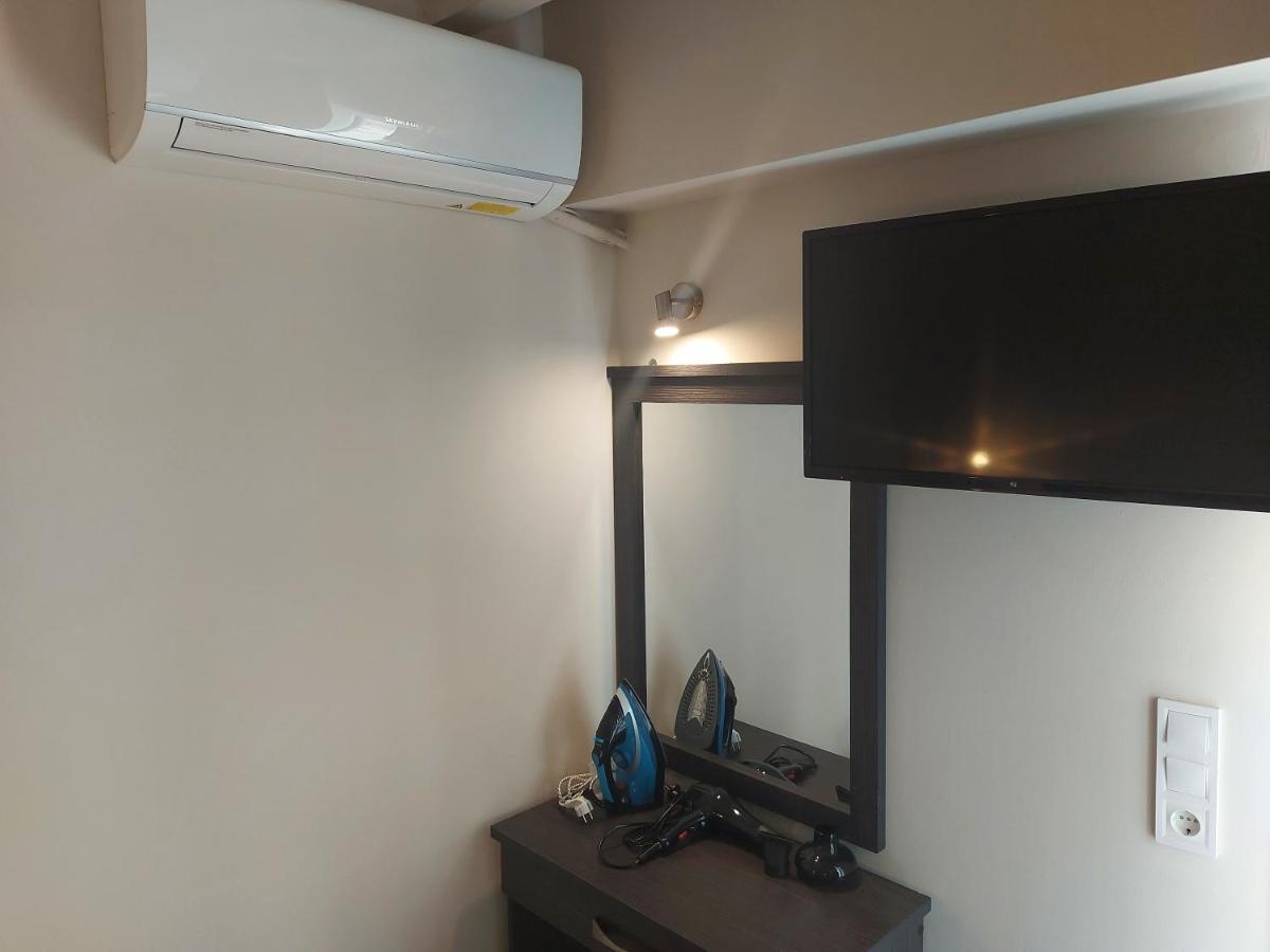 לאוטרה אדיפסאו Hotel Banbus מראה חיצוני תמונה