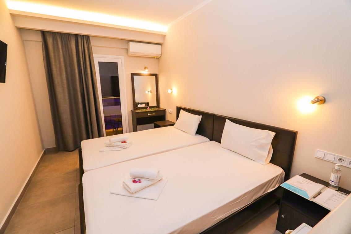 לאוטרה אדיפסאו Hotel Banbus מראה חיצוני תמונה